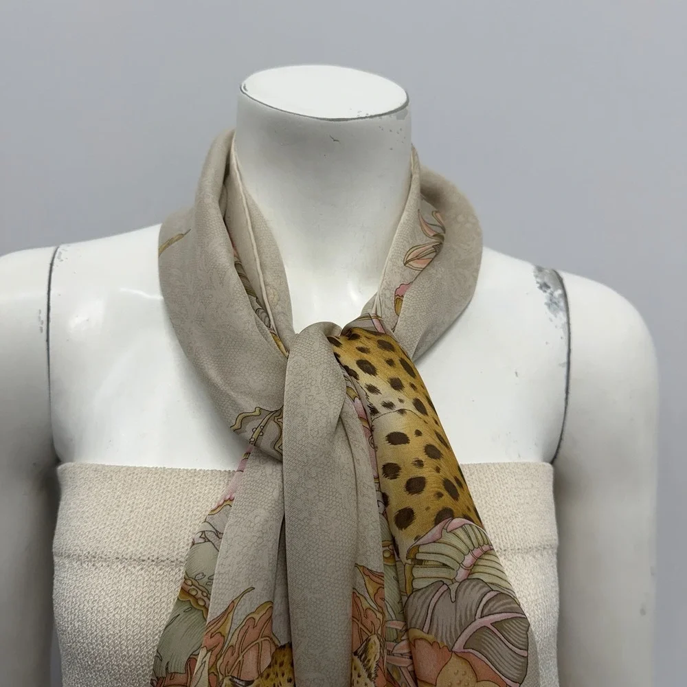 Salvatore Ferragamo no fabric
